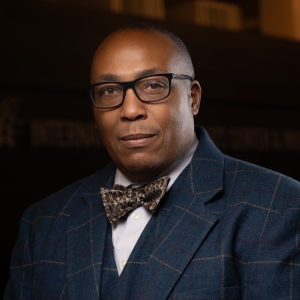 fostergeoffheadshot-1